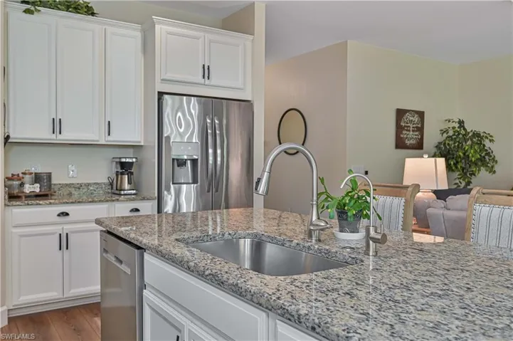 15136 Yellow Wood Dr, Alva, Florida 33920