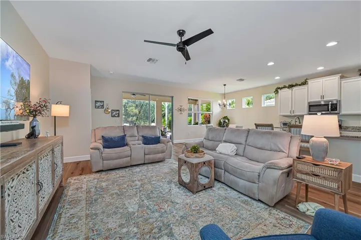 15136 Yellow Wood Dr, Alva, Florida 33920