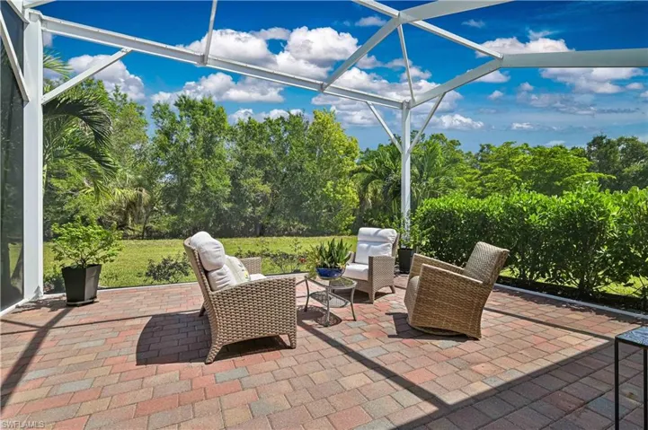 15136 Yellow Wood Dr, Alva, Florida 33920