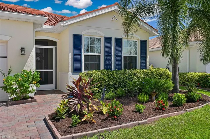 15136 Yellow Wood Dr, Alva, Florida 33920