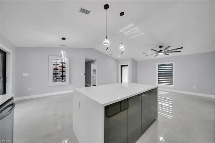 2623 Ne 20th Ave, Cape Coral, Florida 33909