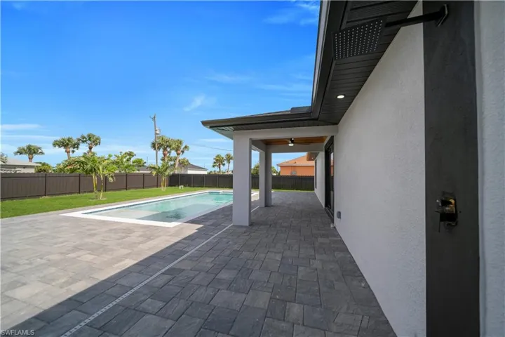 2623 Ne 20th Ave, Cape Coral, Florida 33909