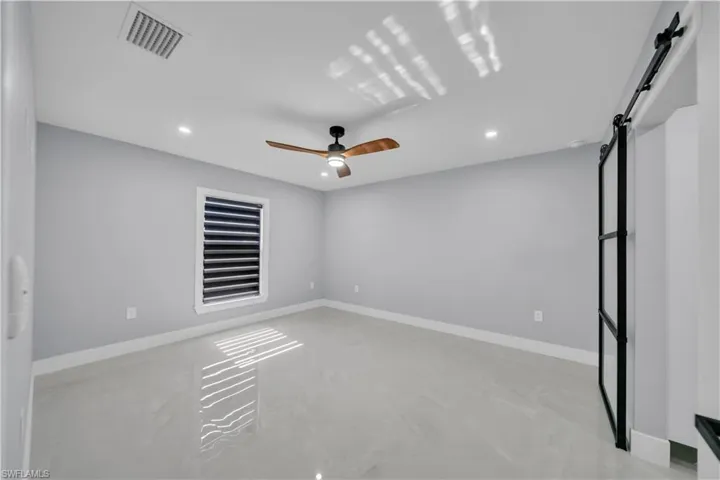 2623 Ne 20th Ave, Cape Coral, Florida 33909