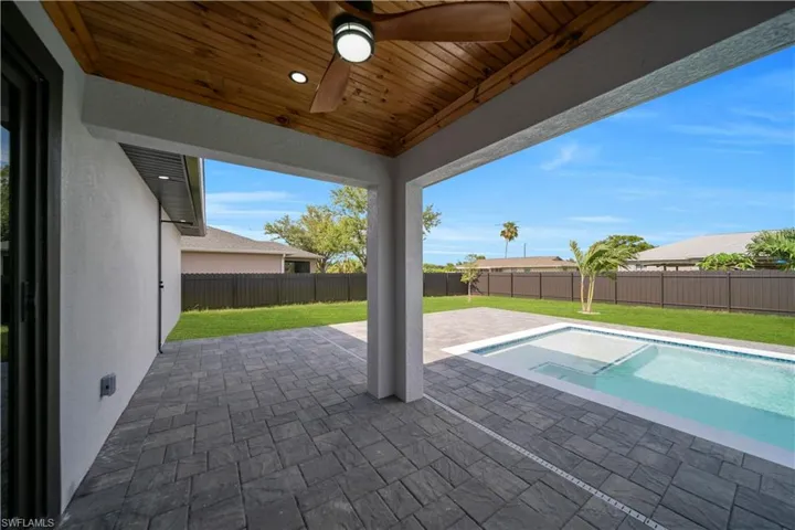 2623 Ne 20th Ave, Cape Coral, Florida 33909