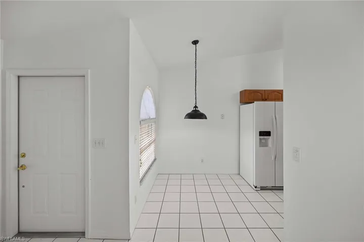 8079  Palomino  DR, Naples, FL 34113