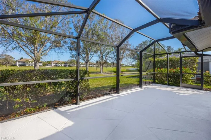 8079  Palomino  DR, Naples, FL 34113