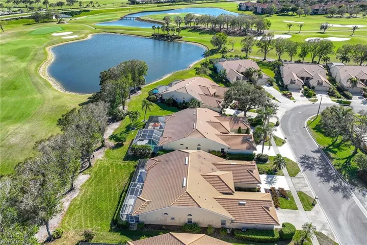 8079  Palomino  DR, Naples, FL 34113