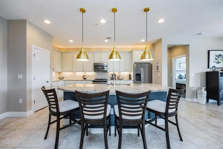 15201  Butler Lake  DR, Naples, FL 34109