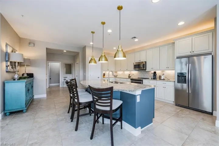 15201  Butler Lake  DR, Naples, FL 34109
