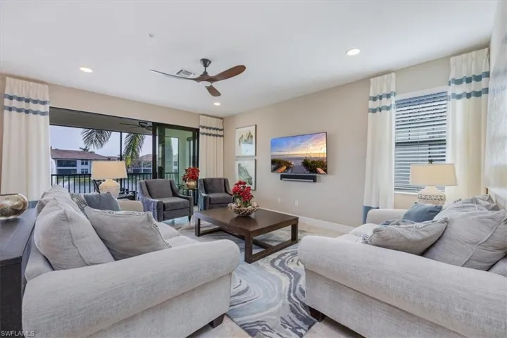 15201  Butler Lake  DR, Naples, FL 34109