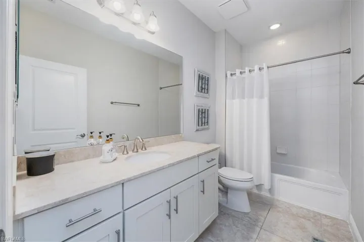 15201  Butler Lake  DR, Naples, FL 34109