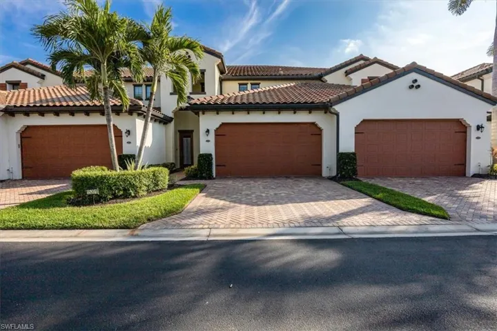 15201  Butler Lake  DR, Naples, FL 34109
