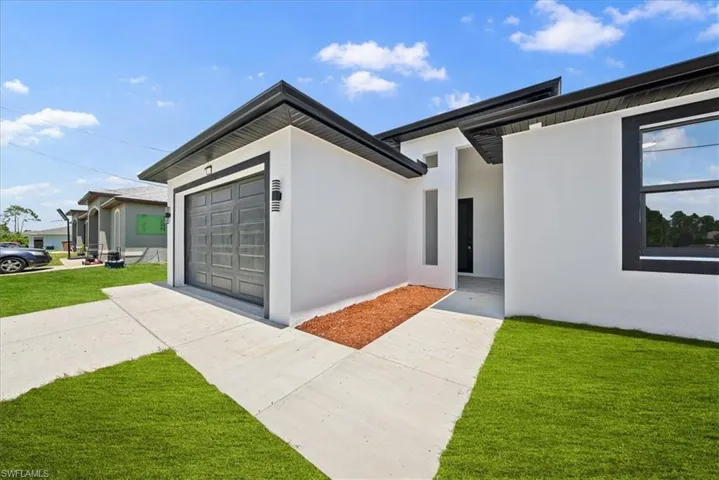 2129/2131 Fairway Dr, Lehigh Acres, Florida 33973