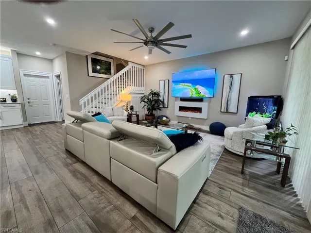 7009 Romana Way 1602, Naples, Florida 34119