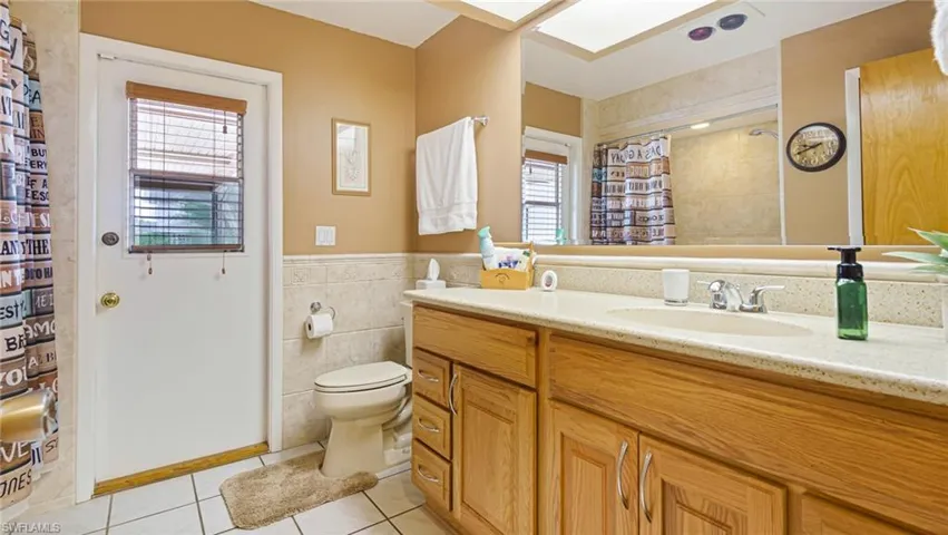 Guest bathroom/pool bathroom