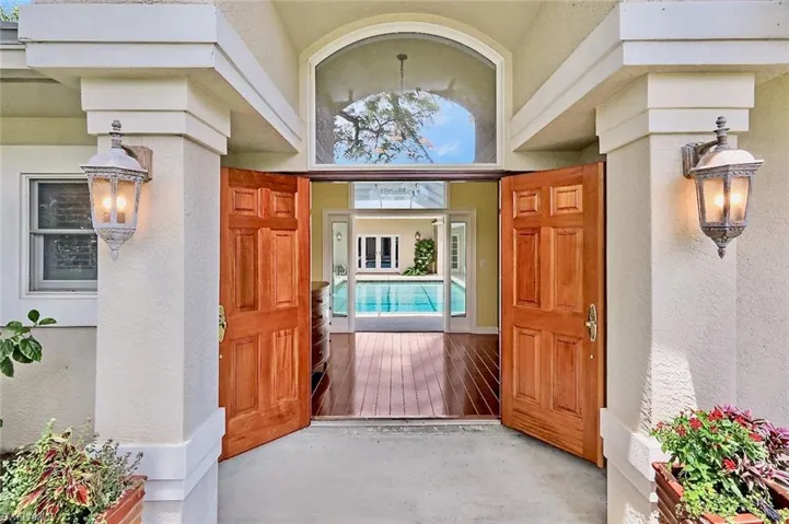 675 Murex Dr, Naples, Florida 34102