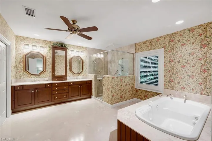 675 Murex Dr, Naples, Florida 34102