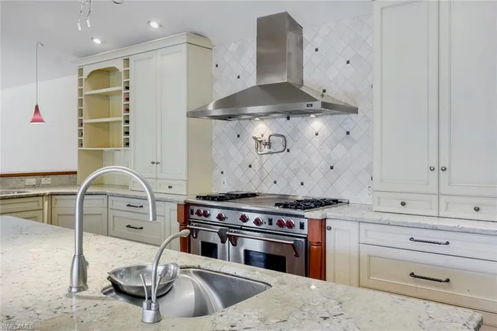 675 Murex Dr, Naples, Florida 34102