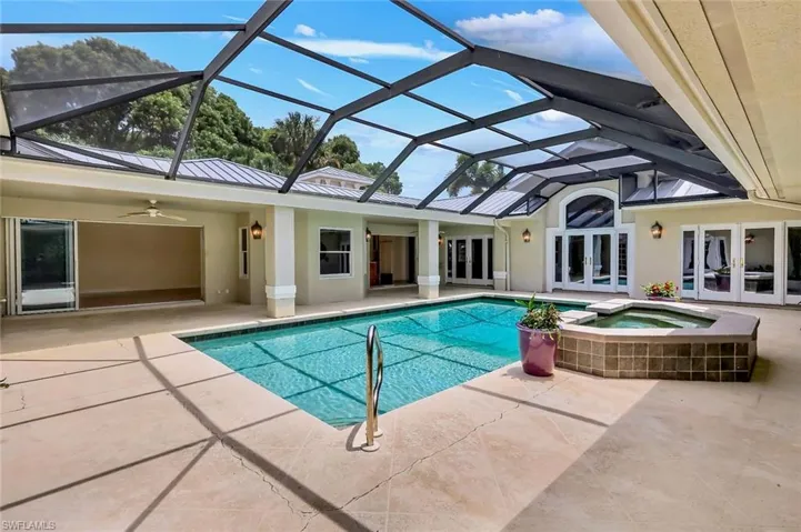 675 Murex Dr, Naples, Florida 34102
