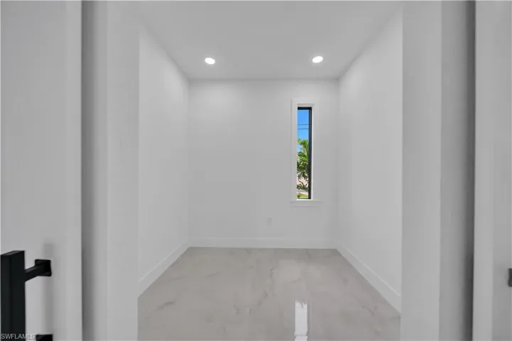 1209 15th Ter, Cape Coral, Florida 33909