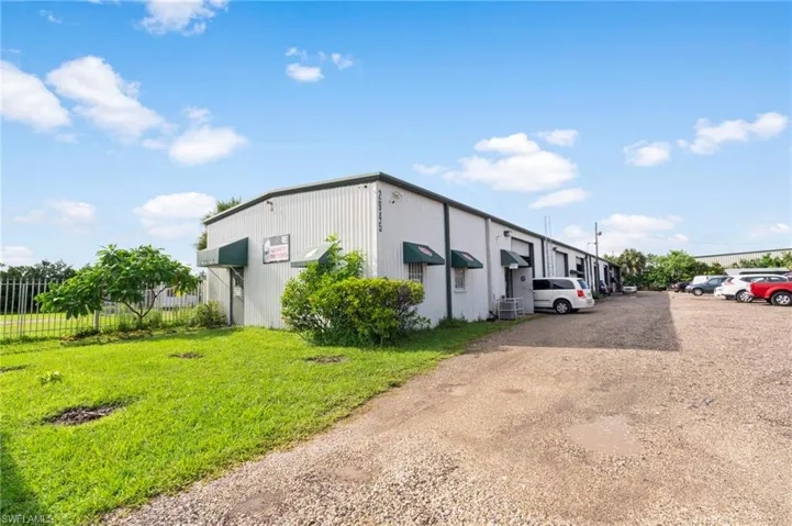 2945  Walpear  ST, Fort Myers, FL 33916