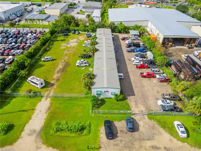 2945  Walpear  ST, Fort Myers, FL 33916