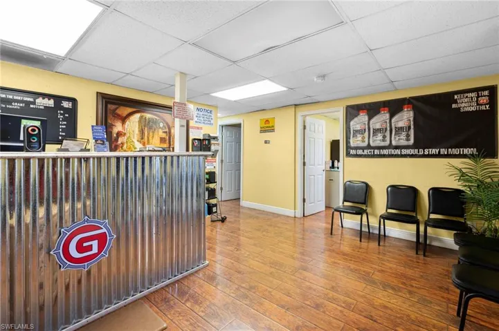 2945  Walpear  ST, Fort Myers, FL 33916