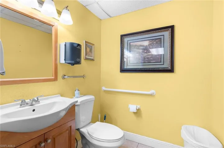 2945  Walpear  ST, Fort Myers, FL 33916