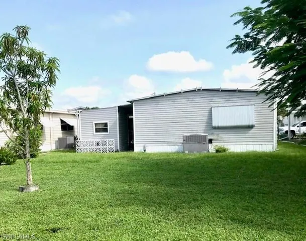 5524  Ben Franklin  LN, North Fort Myers, FL 33917