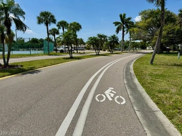 Bike/walking path