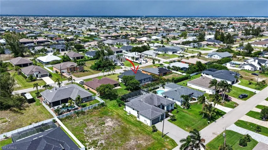 3724 SW 3rd  ST, Cape Coral, FL 33991