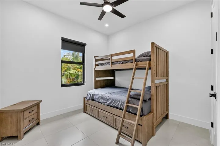 3724 SW 3rd  ST, Cape Coral, FL 33991