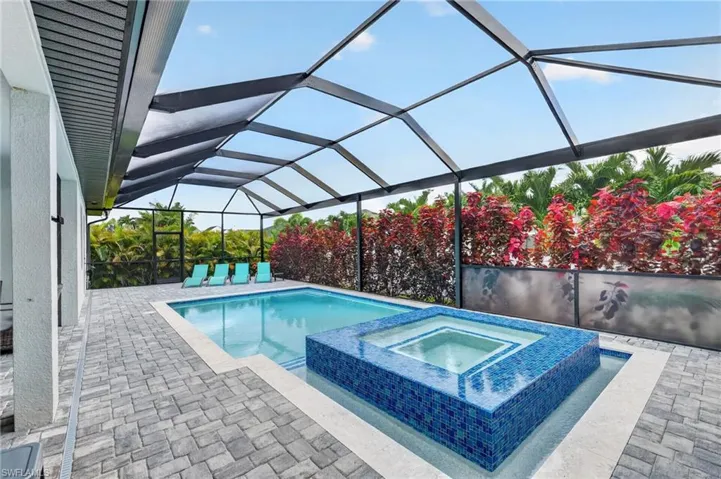 3724 SW 3rd  ST, Cape Coral, FL 33991
