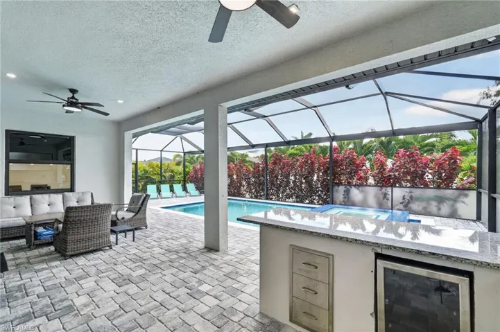 3724 SW 3rd  ST, Cape Coral, FL 33991