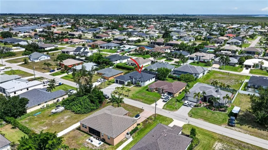 3724 SW 3rd  ST, Cape Coral, FL 33991
