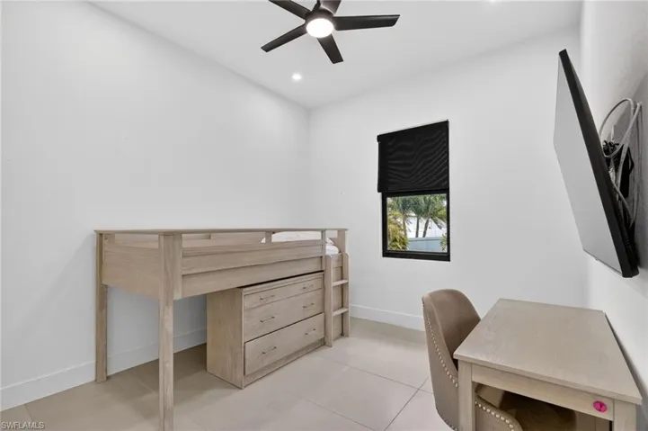 3724 SW 3rd  ST, Cape Coral, FL 33991
