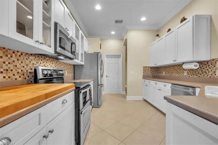 11941  Bramble Cove  DR, Fort Myers, FL 33905