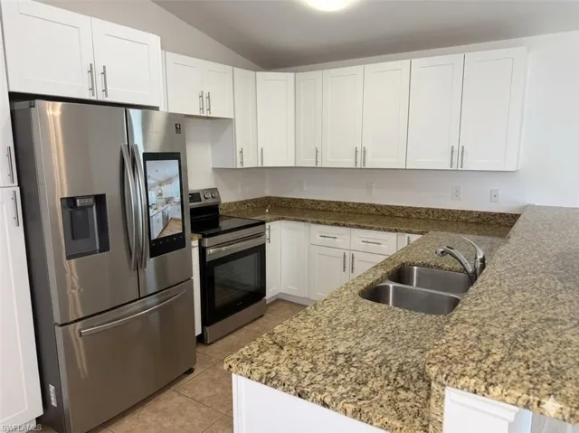 318 Se 46th Ln, Cape Coral, Florida 33904