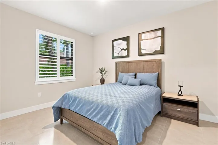 5221 Hickory Wood Dr, Naples, Florida 34119