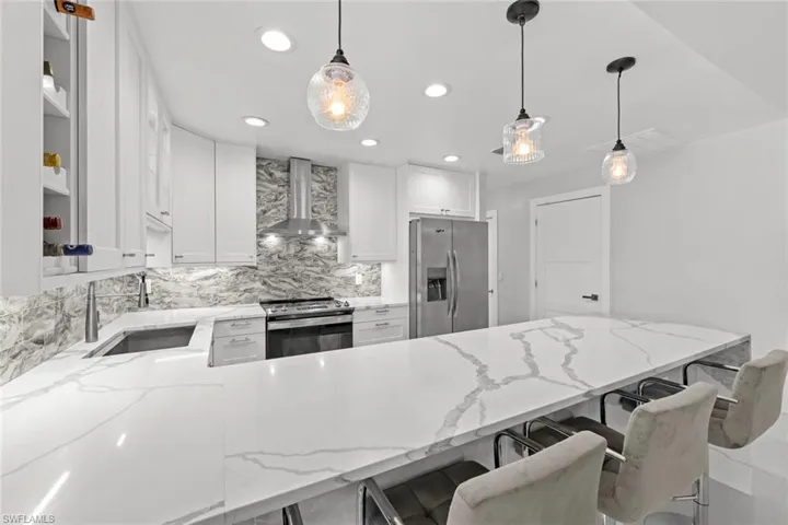 Beautifully updated kitchen