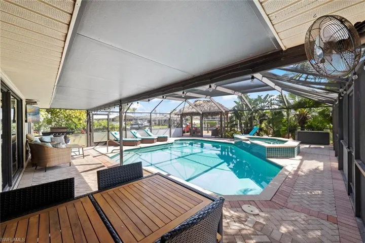 Lanai seating over looking pool