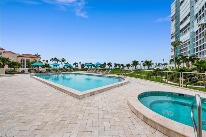 Community Pool and Spa