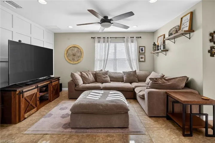 3223 Birchin Ln, Fort Myers, Florida 33916