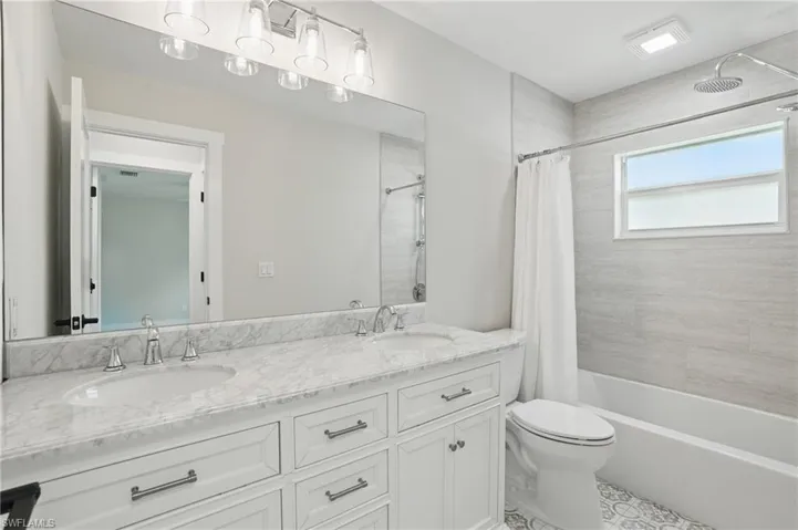 5111  Palmetto Woods  DR, Naples, FL 34119