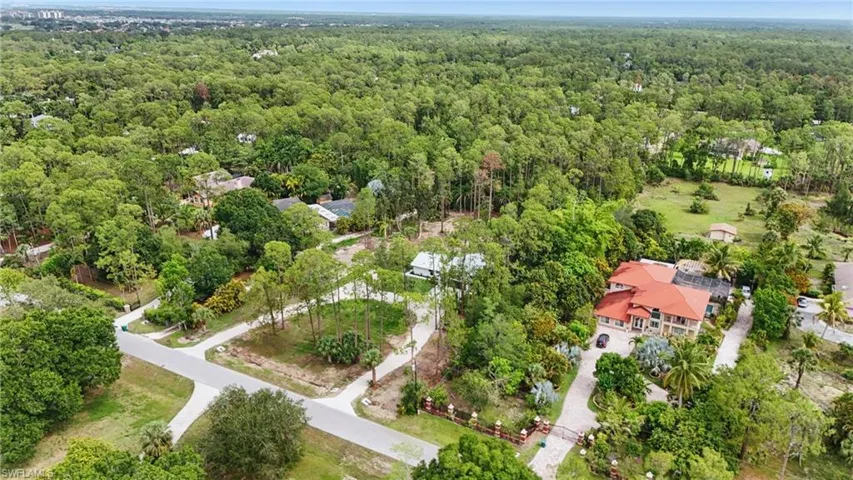 5111  Palmetto Woods  DR, Naples, FL 34119