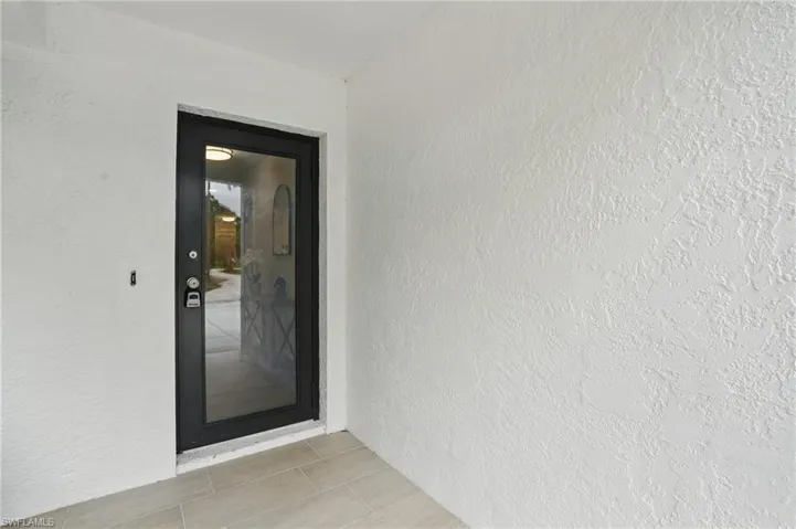 5111  Palmetto Woods  DR, Naples, FL 34119