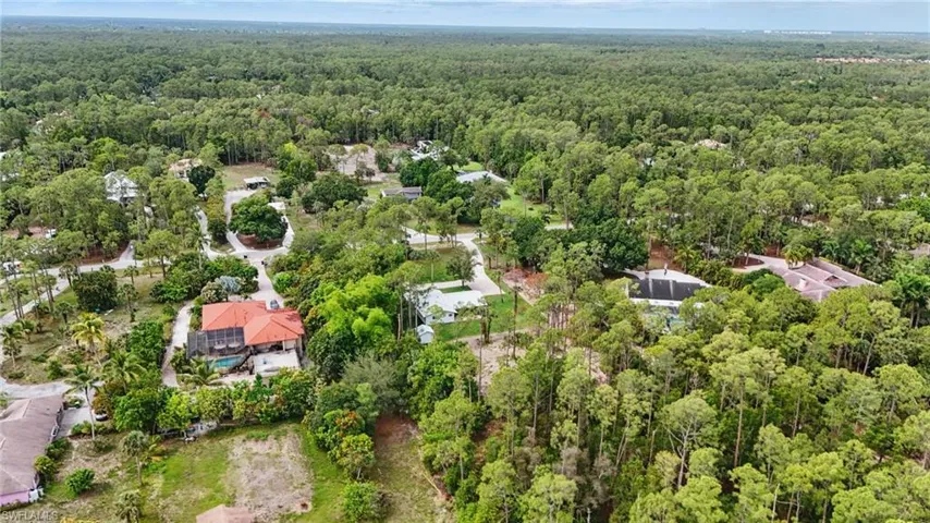 5111  Palmetto Woods  DR, Naples, FL 34119