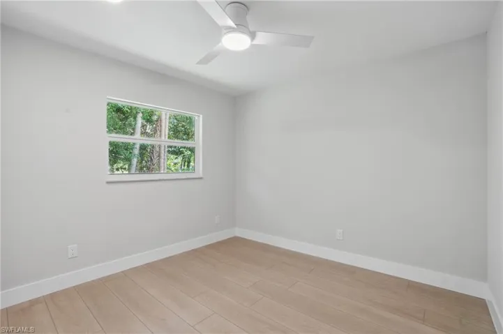 5111  Palmetto Woods  DR, Naples, FL 34119