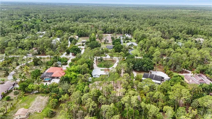 5111  Palmetto Woods  DR, Naples, FL 34119