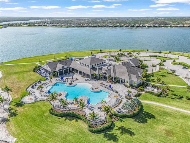 13832  Blue Bay  CIR, Fort Myers, FL 33913